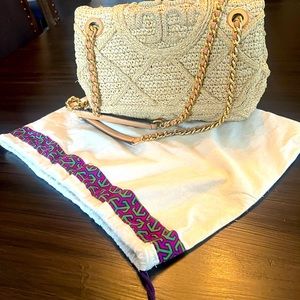 Tory Burch Fleming soft crossbody Bag excellent condition